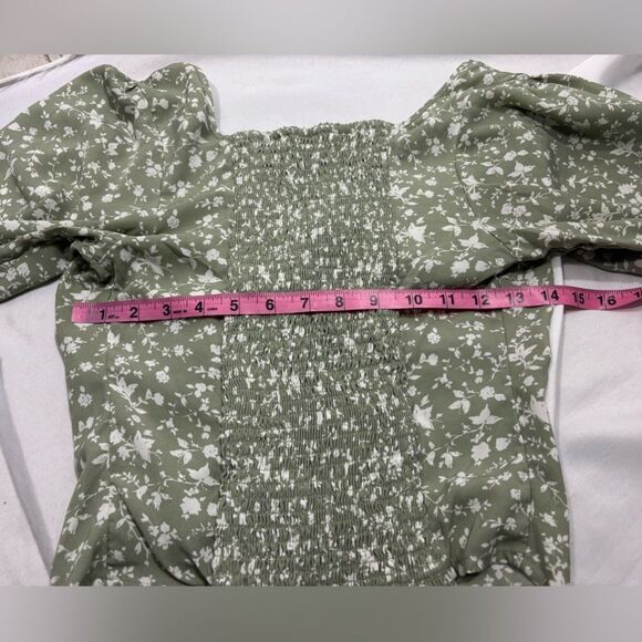 Abercrombie & Fitch Sage Green Floral Blouse Top Ruched Front Elastic Back - Picture 10 of 10